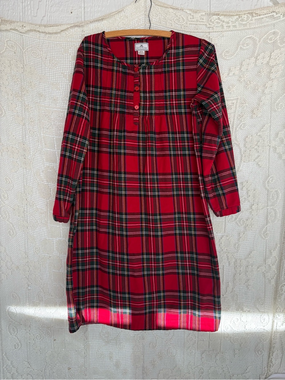 Red Plaid Long-Sleeve Women's Nightshirt